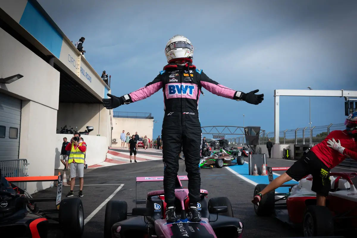 F4 Italia | Paul Ricard 2024: Kean Nakamura-Berta vince a sorpresa una Gara 3 in condizioni miste