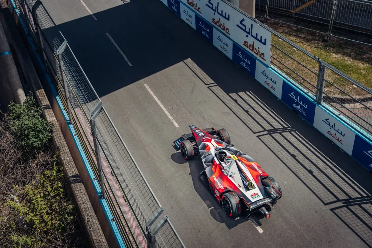 Formula E | Londra ePrix #2 2024: Da Costa penalizzato per il contatto con Cassidy. Porsche perde il titolo costruttori a favore di Jaguar