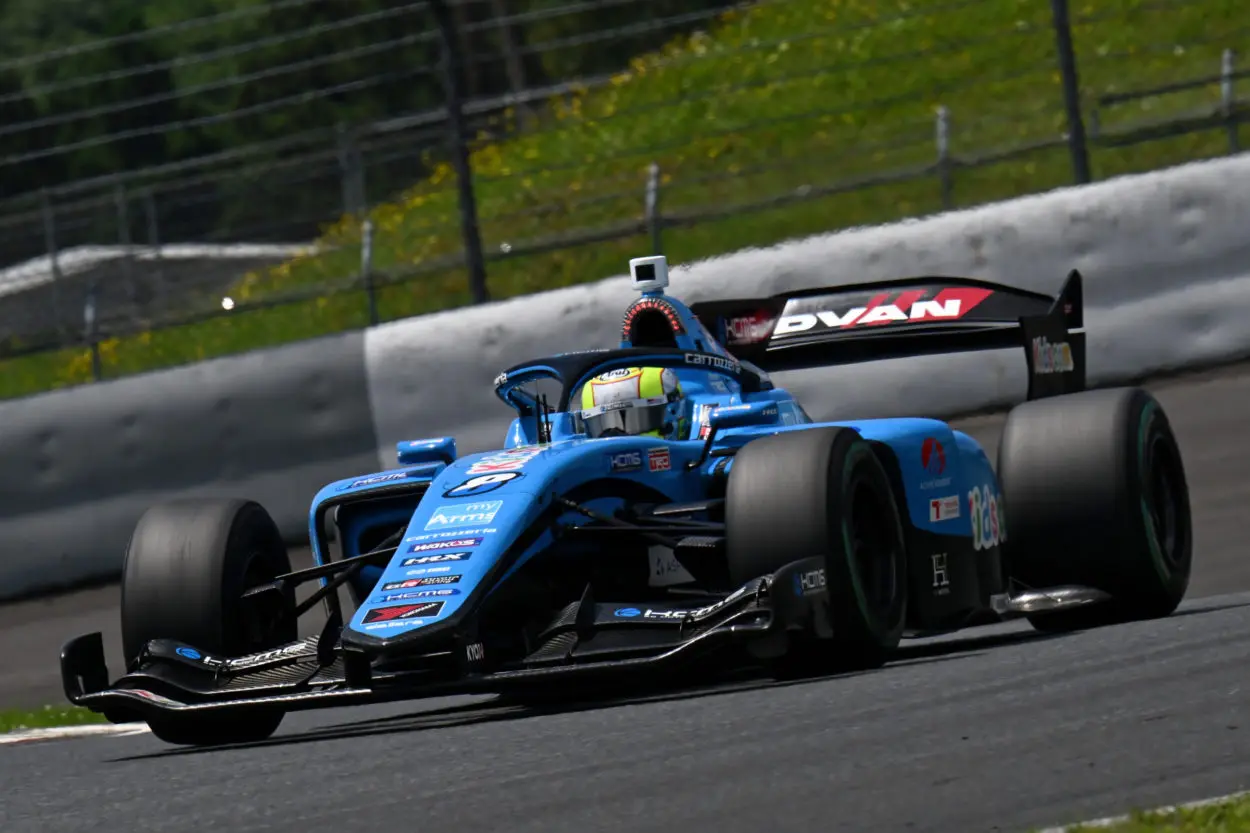 Super Formula | Fuji #1 2024: Nirei Fukuzumi centra la pole position in una qualifica tiratissima