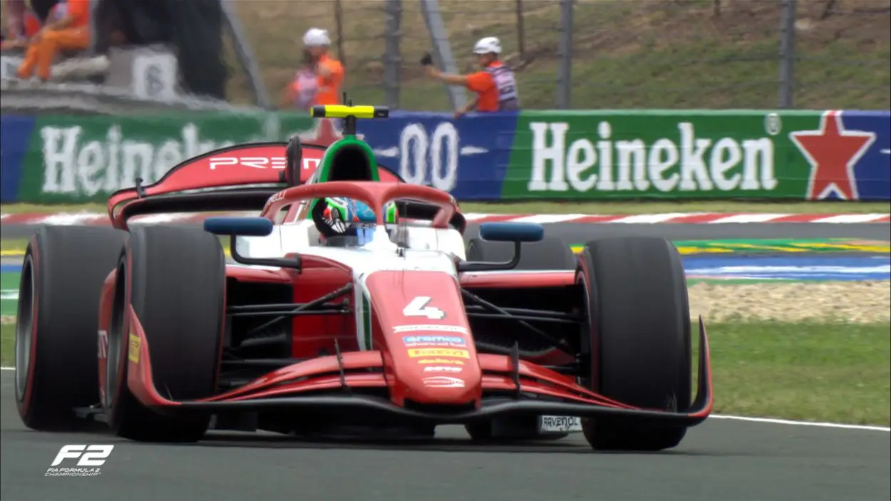 F2 | GP Ungheria 2024, Feature Race. La Safety toglie, la Safety dà: Antonelli vince di forza nel finale su Martins e Verschoor