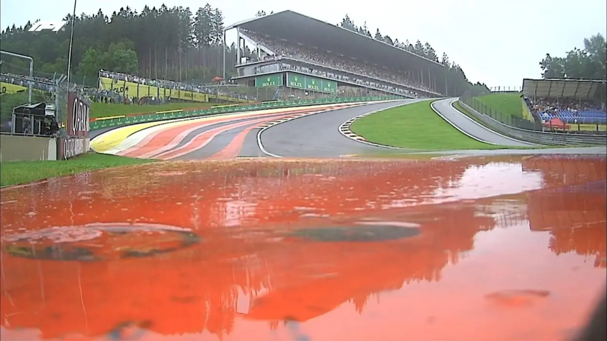 F1 | GP Belgio 2024, FP3: sessione rovinata dalla pioggia, solo 10 minuti di attività in pista e prove di partenza alla fine