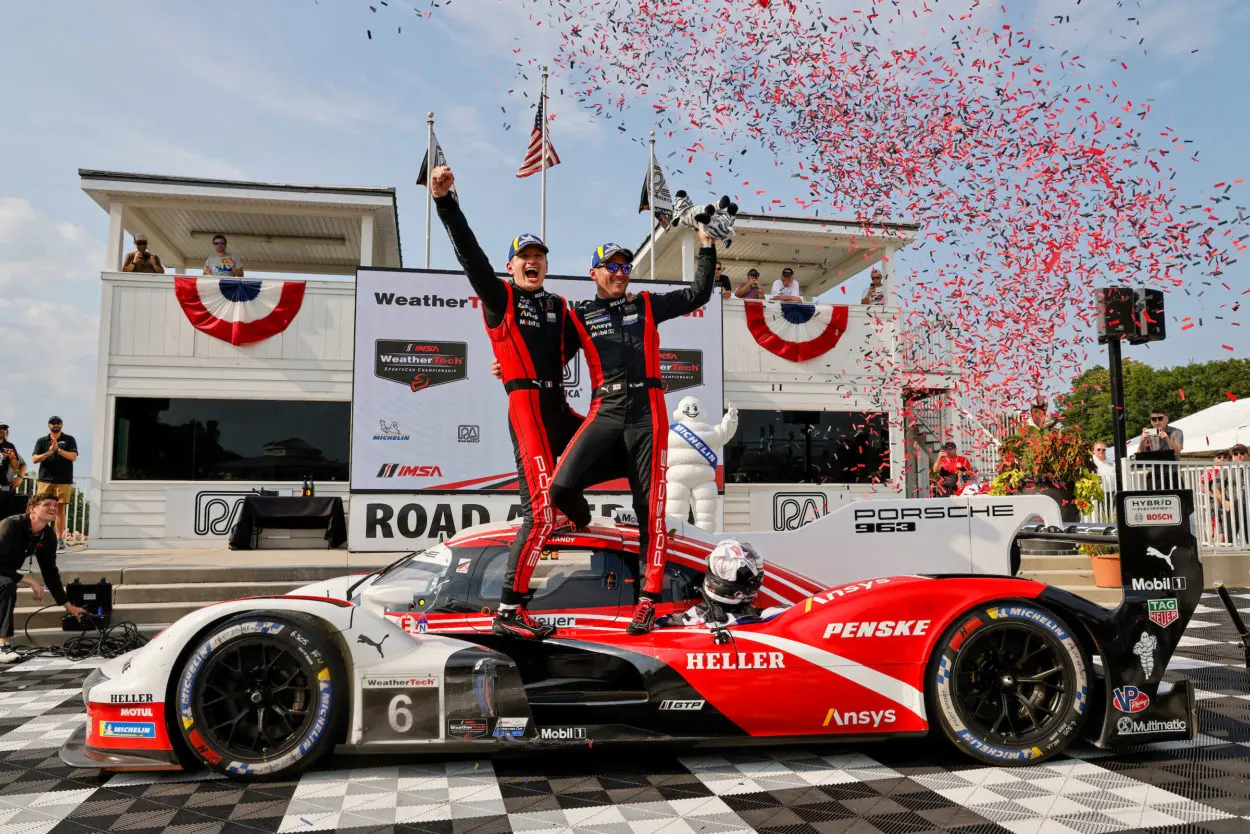 IMSA | Road America 2024, la gara: doppietta Porsche, beffate le Acura. Vittoria Ferrari nelle GT