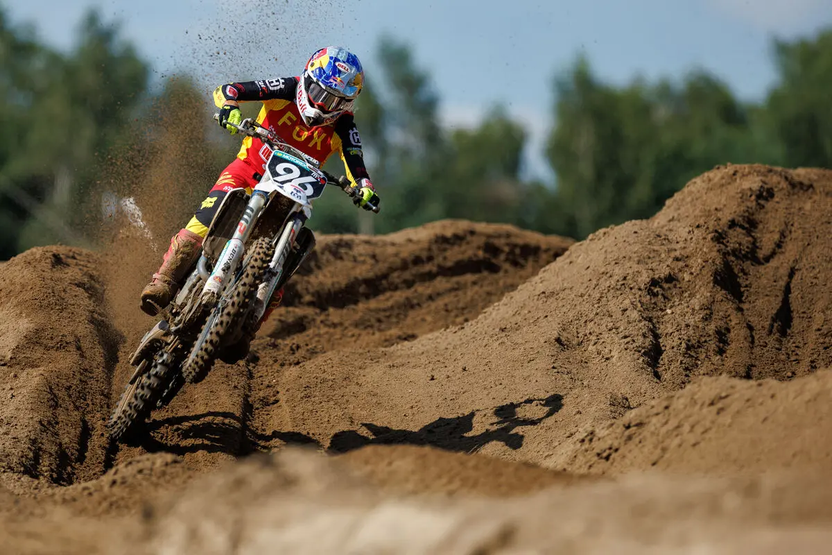 MX2 | GP Svezia 2024, Gara 1: Lucas Coenen ottiene la sua decima vittoria dell’anno, compilation di errori per de Wolf