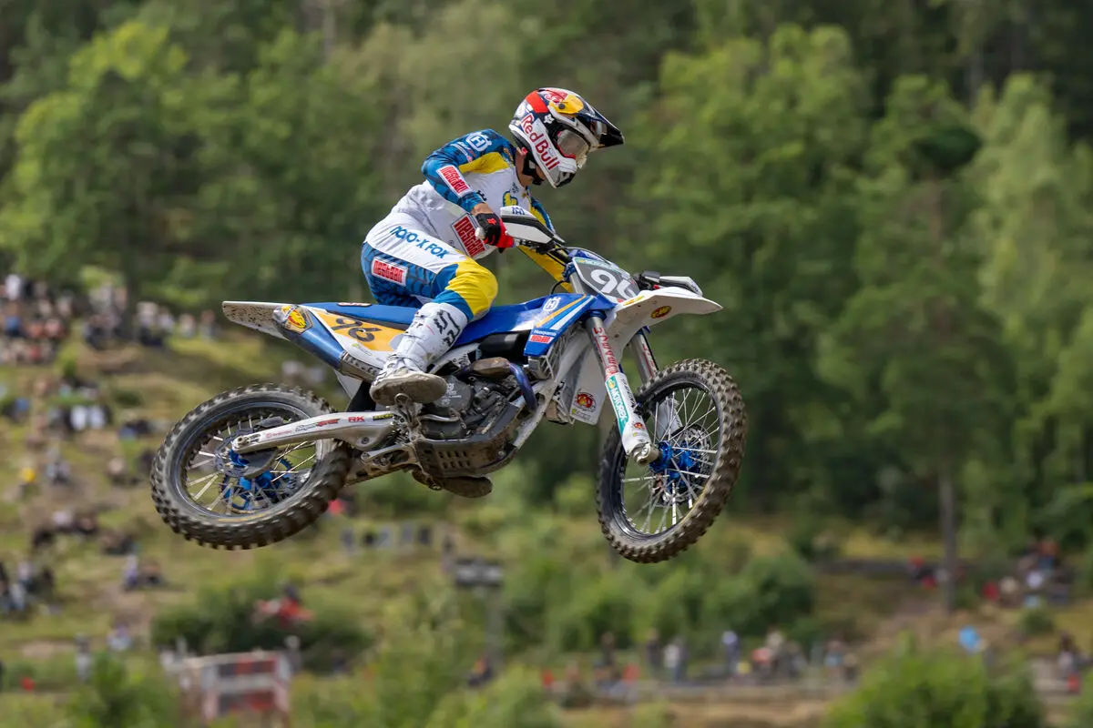 MX2 | GP Olanda 2024, Gara di qualifica: Lucas Coenen vince al sabato, De Wolf regala spettacolo ai suoi tifosi