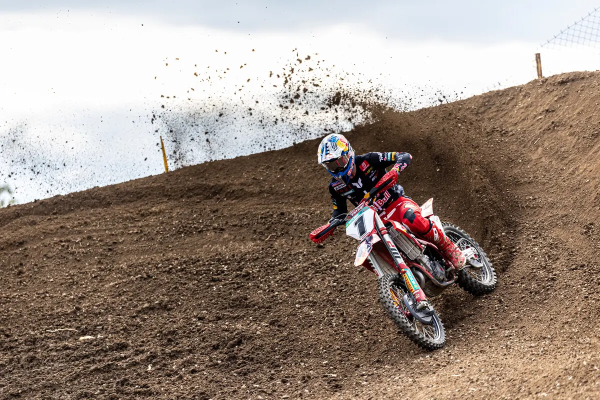 MXGP | GP Svezia 2024, Gara 2: ennesima vittoria in fuga di Jorge Prado, primo successo ad Uddevalla per lui