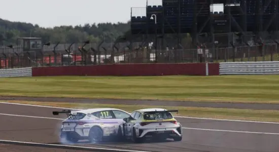 TCR | Boardley ne vince due passando per una squalifica di qualche ora, Shepherd affonda nella sfortuna