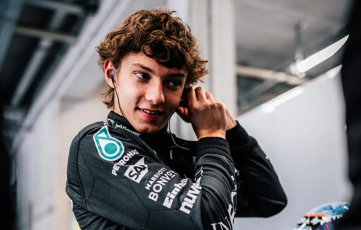 F1 | Ufficiale: Andrea Kimi Antonelli titolare Mercedes dal 2025, farà coppia con George Russell