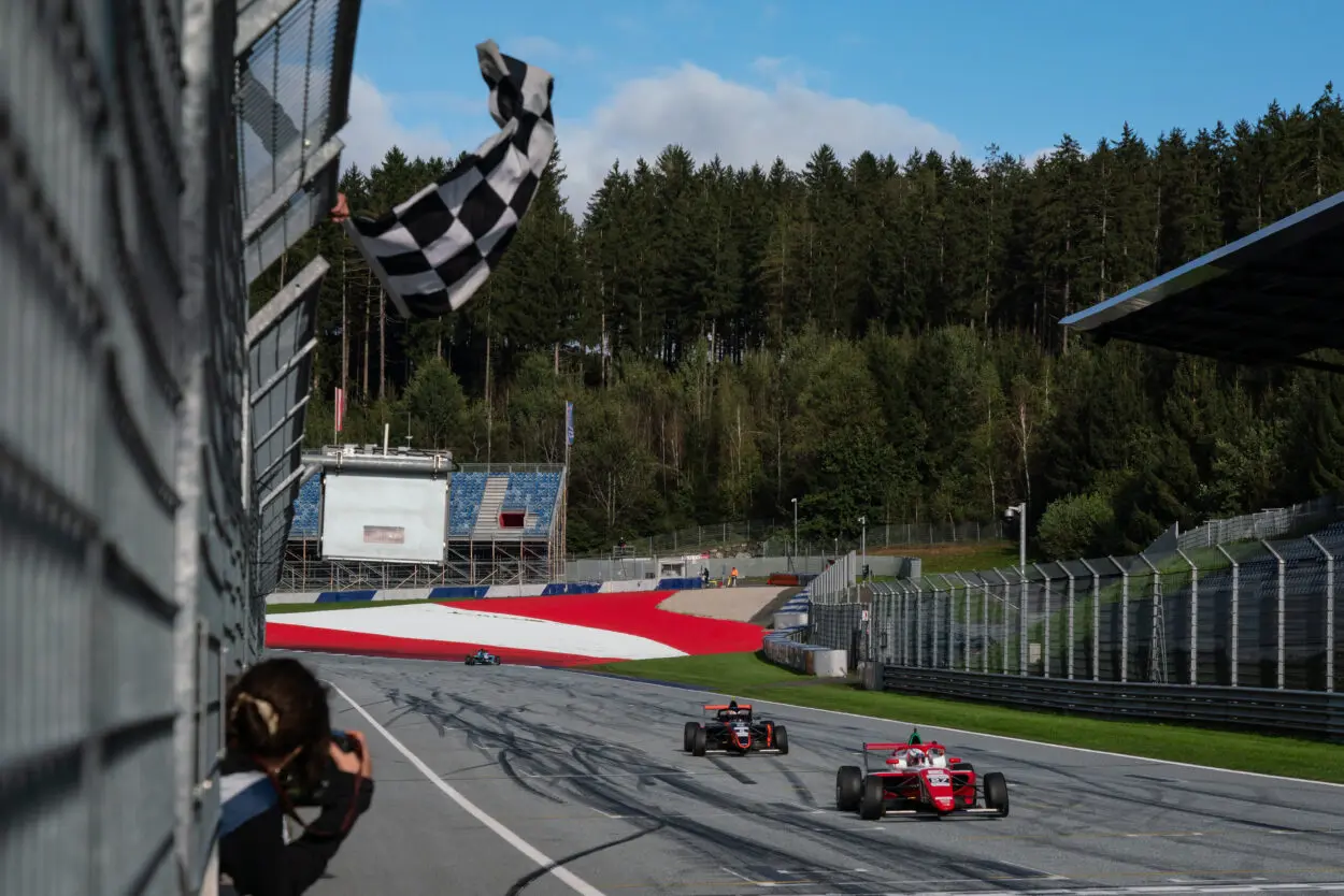 Euro 4 | Red Bull Ring 2024: Slater penalizzato, Yamakoshi eredita la vittoria di Gara 3