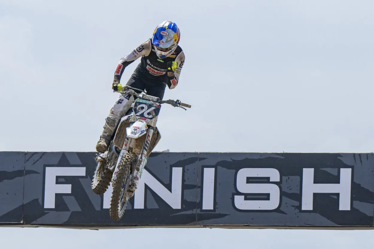 MX2 | GP Cina 2024, Lucas Coenen: “Mi spiace per Everts, non dovevamo scontrarci così”