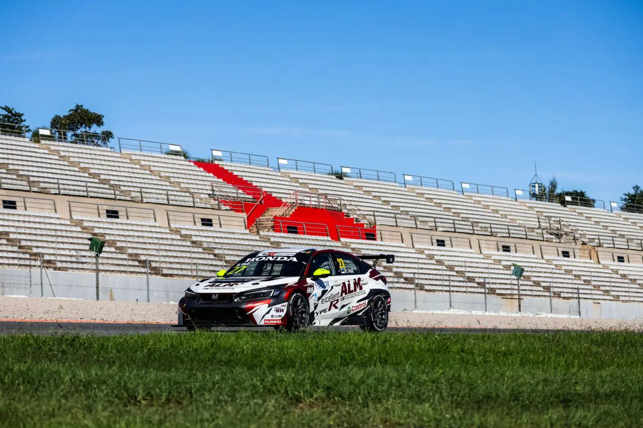 TCR Europe | Valencia 2024: Penalizzati Ruben Volt e Rubén Fernández dopo Gara 1