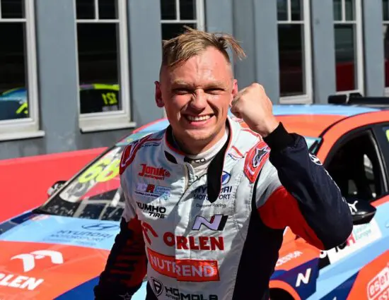 TCR | Mat’o Homola è il primo bicampione est europeo