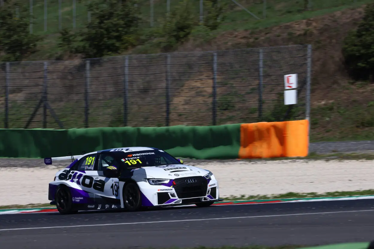 TCR Italy DSG | Vallelunga 2024: Scionti ancora dominatore al sabato, Franca allunga nella gara domenicale