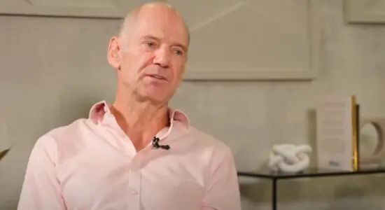 F1 | Adrian Newey critico verso i media britannici e Sky in particolare: “Demonizzazione verso Verstappen e, ai tempi, verso Vettel”