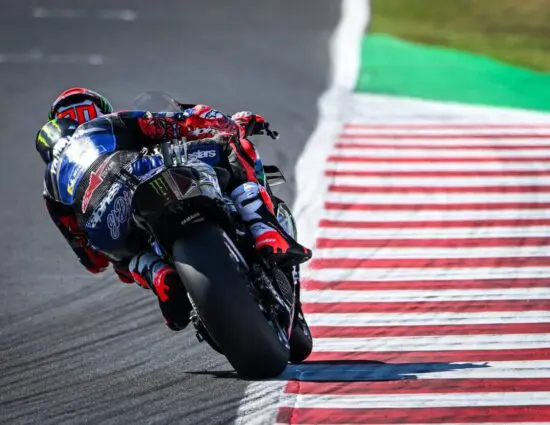 MotoGP | Fabio Quartararo e Lin Jarvis confermano: Yamaha verso l’abbandono del quattro cilindri in linea, si va verso il motore V4