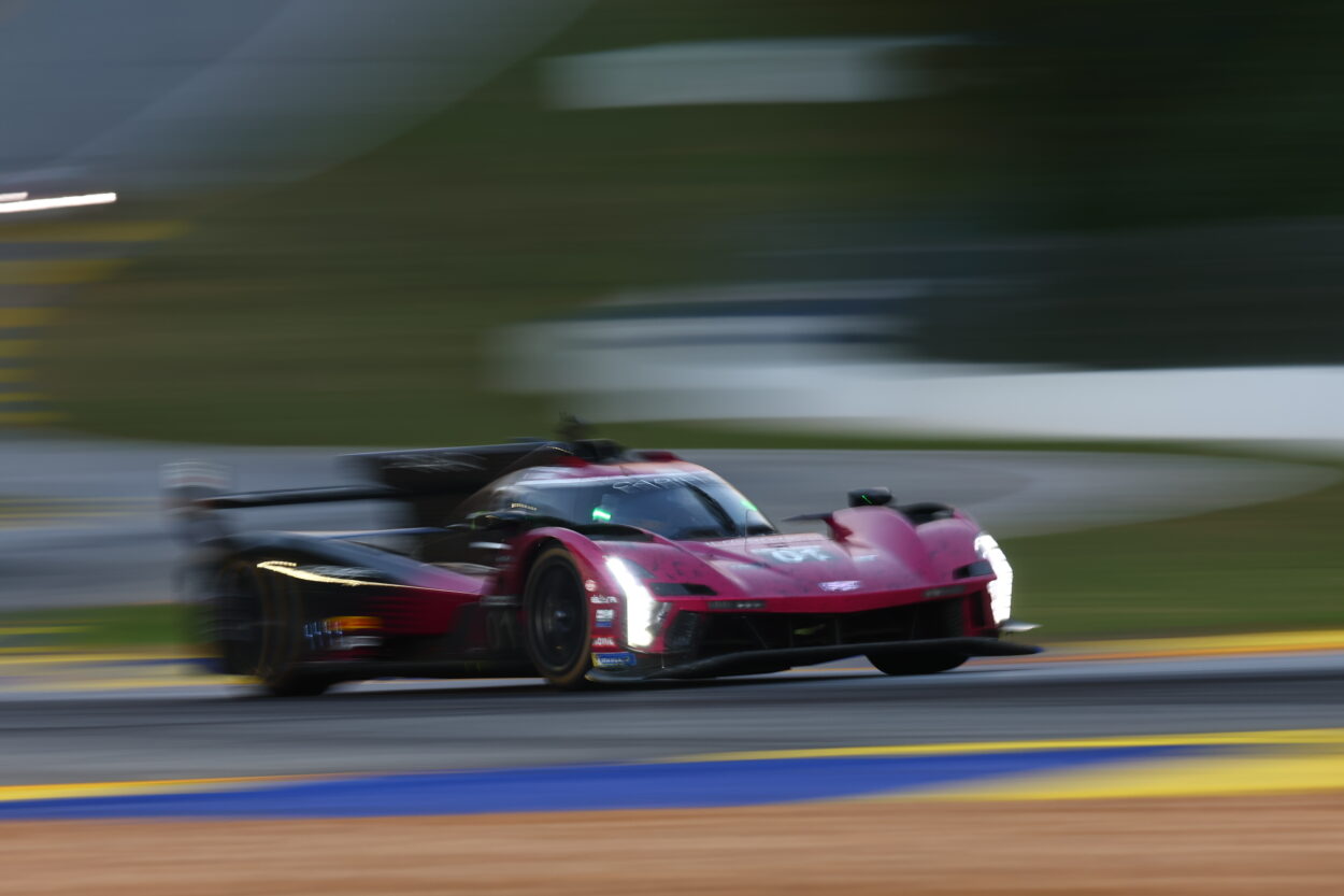 IMSA Petit Le Mans 2024 finale thrilling, Cadillac Racing rimonta e