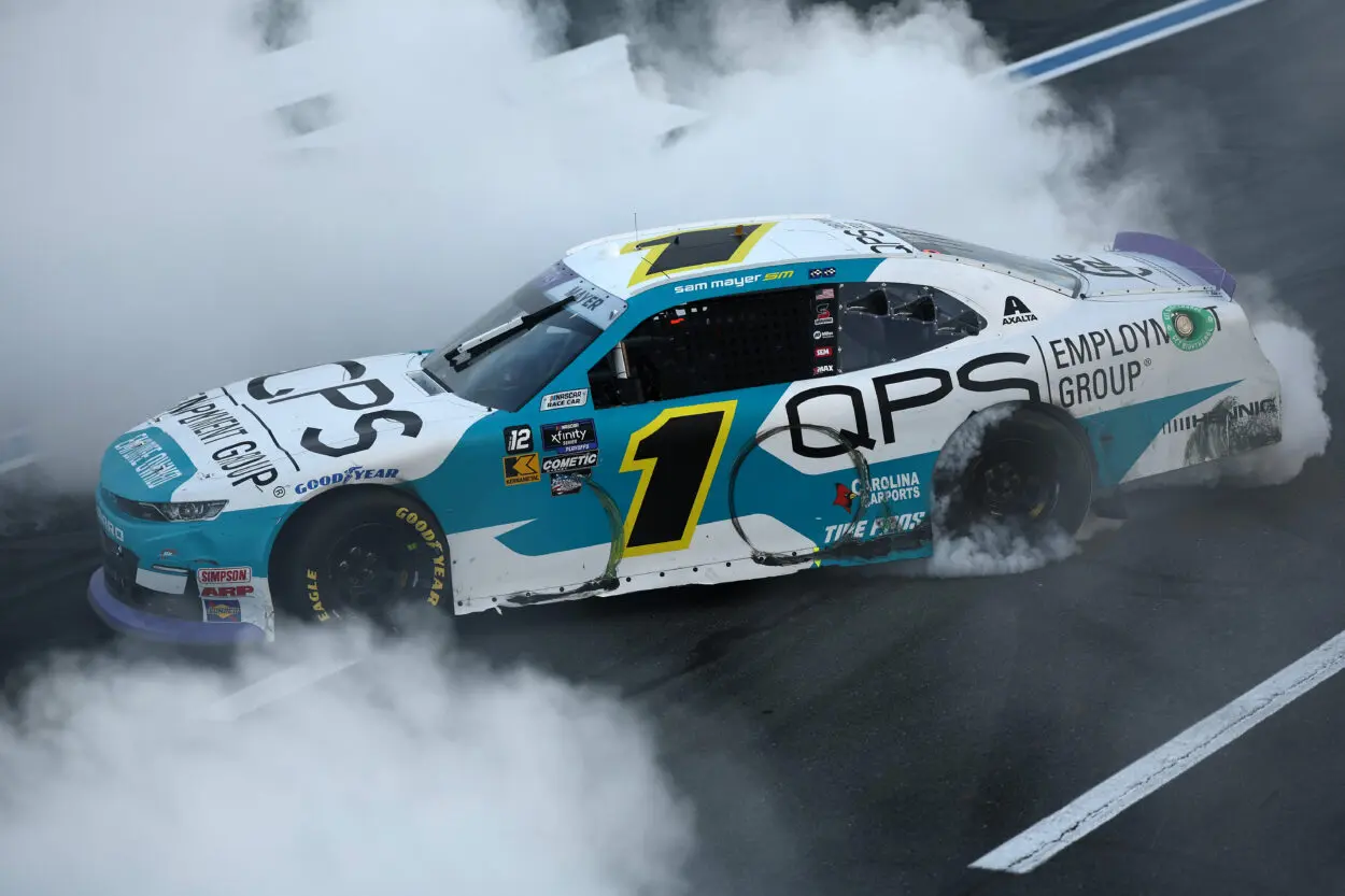 NASCAR | Xfinity Series, Charlotte Roval: Sam Mayer beffa Kligerman e passa al Round of 8 per il rotto della cuffia
