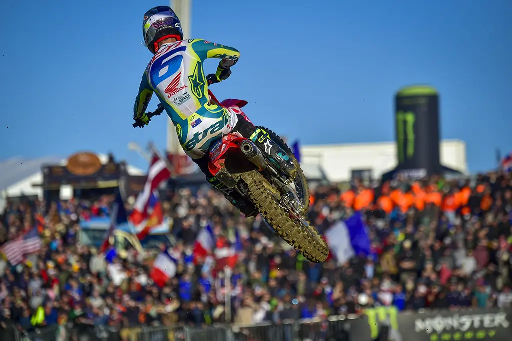 MXGP | Motocross delle Nazioni 2024: Jett Lawrence inarrestabile in gara-2, classifica cortissima