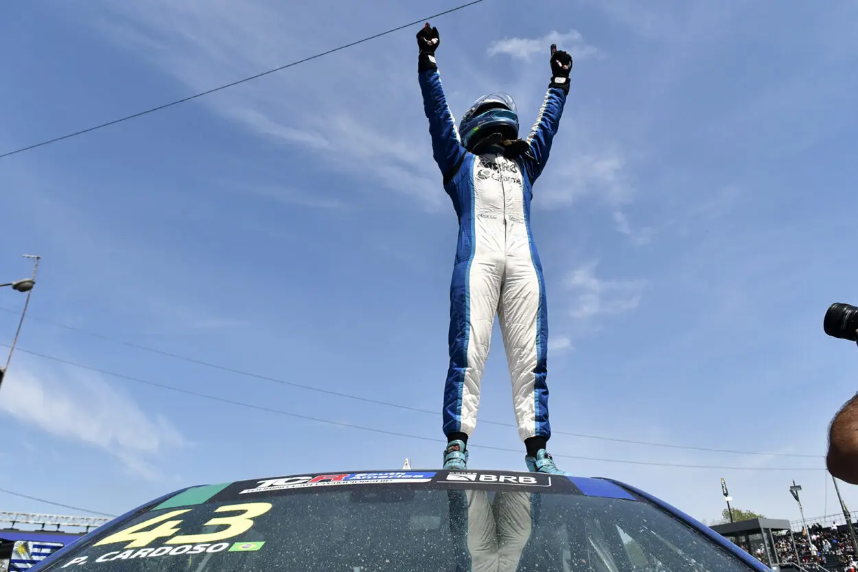 TCR South America e TCR Brasil | Buenos Aires 2024: Casella finalmente vincente, Cardoso secondo campione brasiliano
