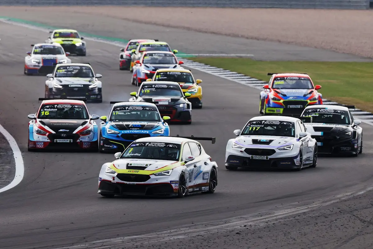 TCR | Boardley cerca la riconferma in UK, la Coppa Italia arriva al Mugello