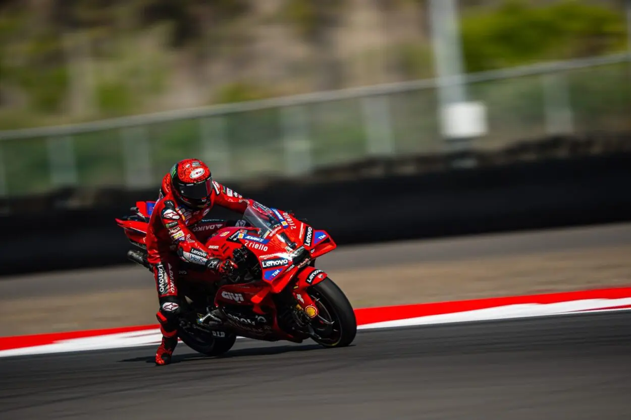 Motomondiale | GP Giappone 2024, sintesi del venerdì mattina: Francesco Bagnaia primo in una FP1 MotoGP in condizioni miste