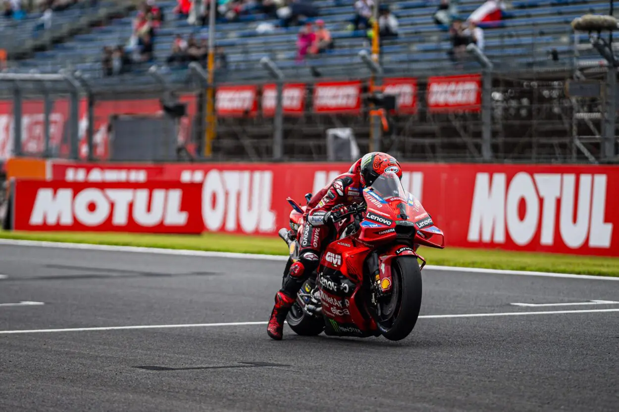 MotoGP | GP Giappone 2024, FP2: grande passo gara per Francesco Bagnaia al sabato mattina