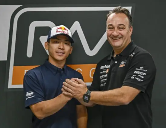 Moto2 | Ayumu Sasaki firma un contratto biennale con RW Racing per il 2025 ed il 2026. Il prossimo anno affiancherà van den Goorbergh