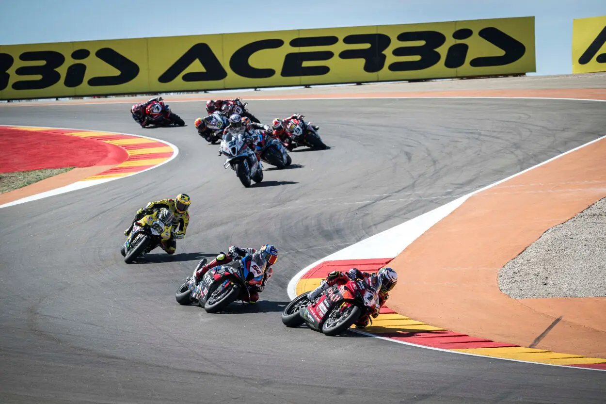 SBK / Supersport | Svelato il calendario 2025. Cremona a maggio, il Balaton Park ci riprova a luglio. Pochi incroci con la MotoGP