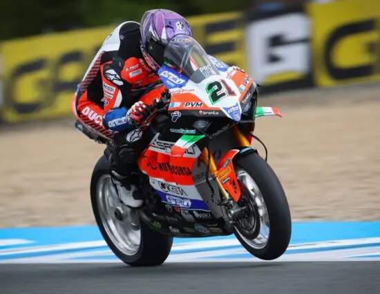 SBK / Supersport | Round Spagna 2024, sintesi del venerdì: Nicolò Bulega prevale nella FP1, Michael Rinaldi si prende la FP2