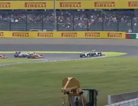 F1 | Caos scorrettezze e penalità (o meno): Suzuka 2015, quando Hamilton diceva “Devi essere duro, io non sono qui per farmi amici”