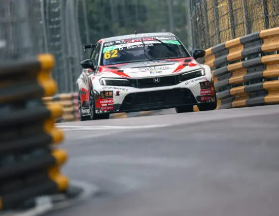TCR World Tour | Macao 2024, Gara 2: Pioggia e rinvio prima del ritorno al successo di Borković. Tripletta Honda, Michelisz campione del mondo