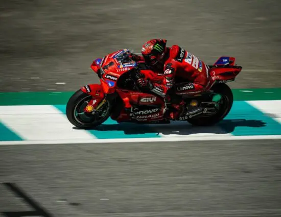 MotoGP | GP Malesia 2024, Qualifiche: confronto titanico tra Bagnaia e Martín, la spunta l’italiano per 0″2