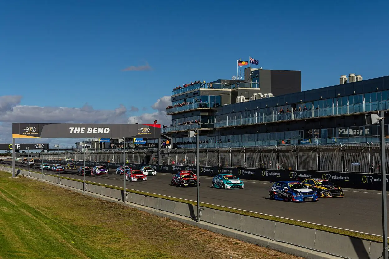 TCR Australia | Calendario 2025 stravolto: solo cinque round con partenza in Nuova Zelanda e finale internazionale col TCR World Tour
