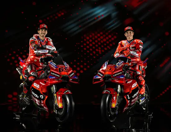 MotoGP | Ducati Lenovo Team presenta la stagione 2025. Francesco Bagnaia sarà affiancato da Marc Marquez