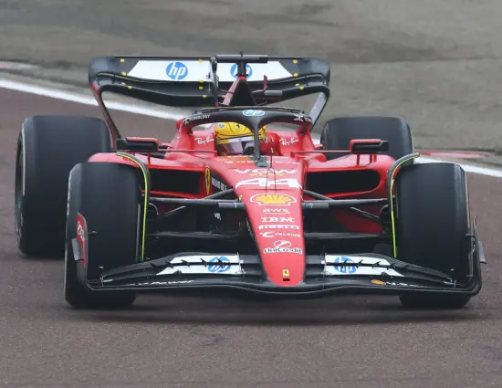F1 | I primi passaggi di Hamilton a Fiorano a bordo della Ferrari [Video]