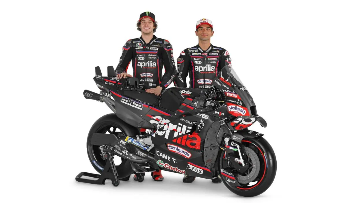 MotoGP | Aprilia presenta la RS-GP25 di Martín e Bezzecchi. Il campione 2024 sceglie il #1