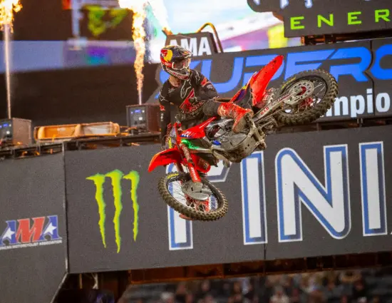 Supercross | Anaheim #2 2025, Jett Lawrence: “Bisognava essere pazienti in queste condizioni”