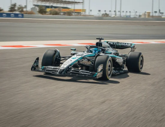 F1 | Mercedes W16, immagini e video della prima uscita in Bahrain