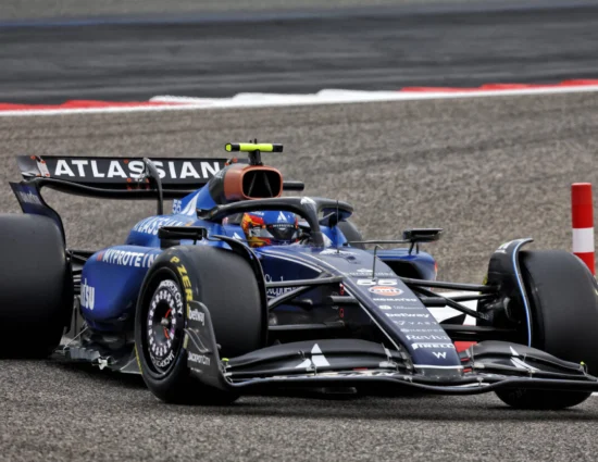 F1 | Test Bahrain 2025, day 2: Sainz si mette in testa a metà pomeriggio. In pista Leclerc e Antonelli
