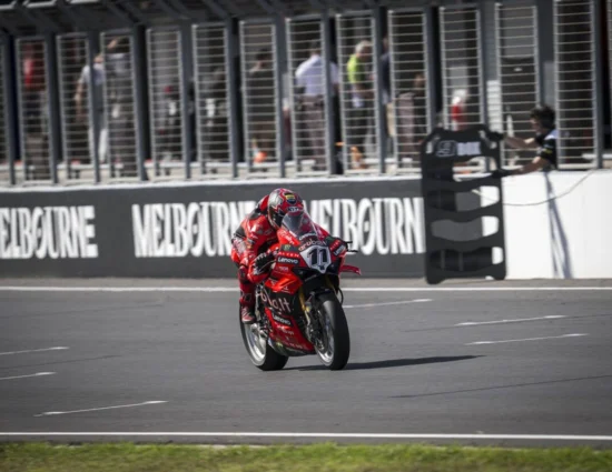 SBK | Round Australia 2025, Gara 2: prima tripletta di Nicolò Bulega, ritiro per Razgatlıoğlu