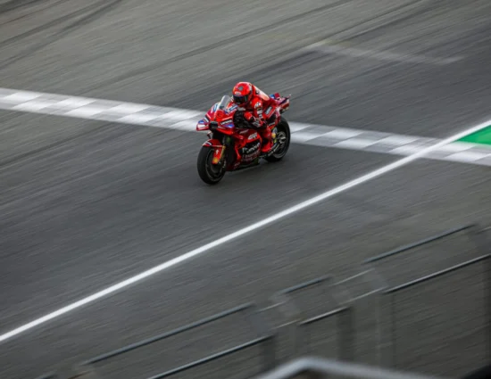 MotoGP | GP Thailandia 2025, FP1: Marc Márquez fa sua la prima sessione di libere della classe regina