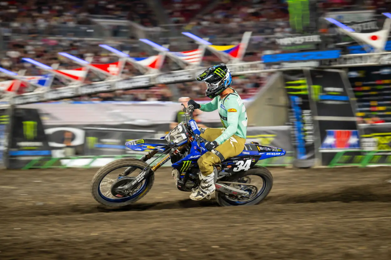 Supercross | Tampa 2025, Bennick: “L’anno scorso sono stato male dopo il primo podio, è una bella rivincita”