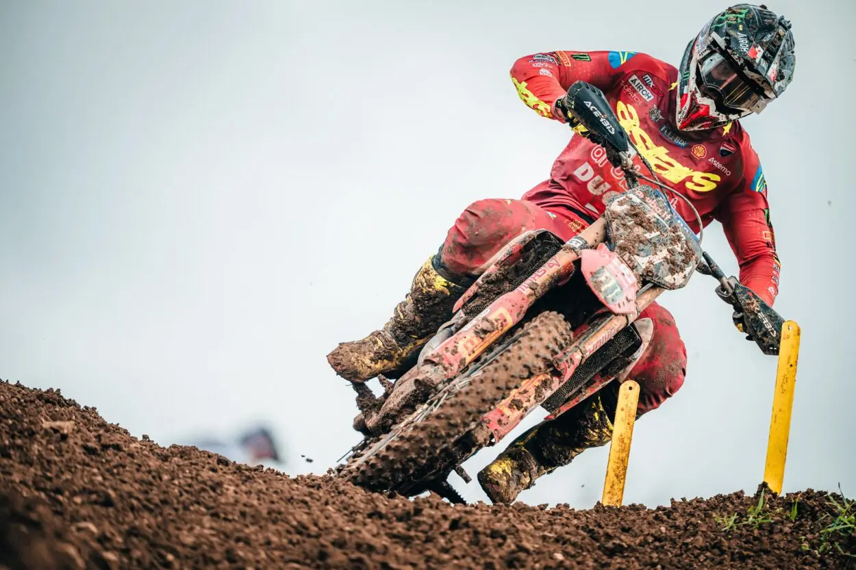 MXGP | Sei costole fratturate in allenamento per Mattia Guadagnini