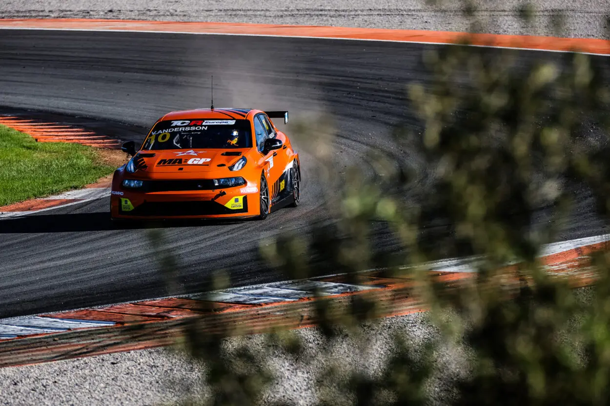 TCR Europe | Viktor Andersson al via nel 2025. Obiettivo Top3 e almeno un round nel TCR World Tour