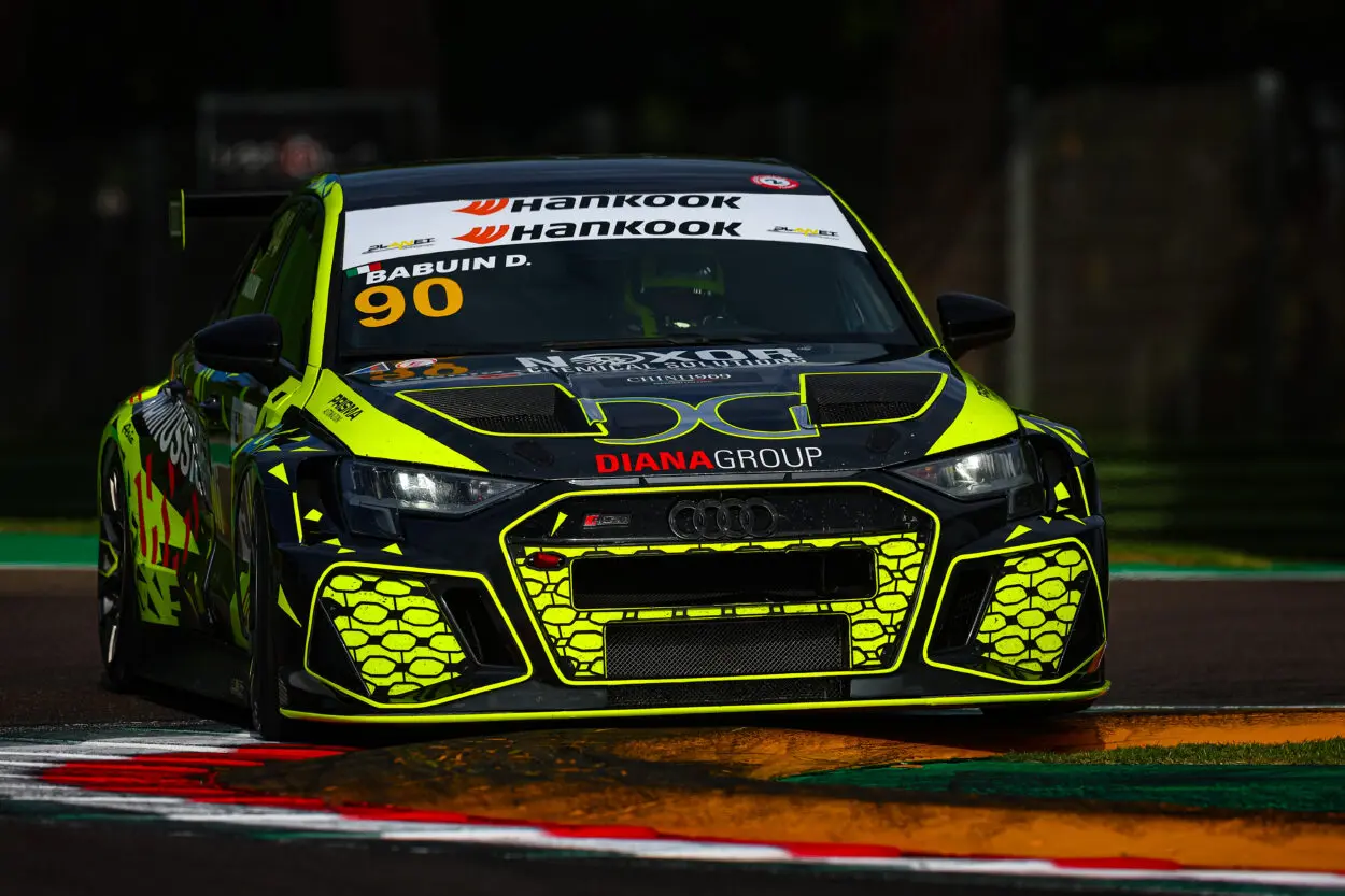 TCR Italy | Denis Babuin conferma la presenza anche nel 2025