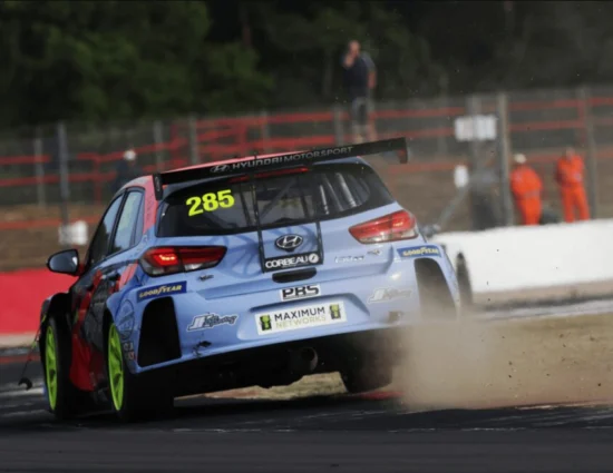 TCR UK | Rod McGovern riporta un tocco d’Irlanda sulla griglia del 2025