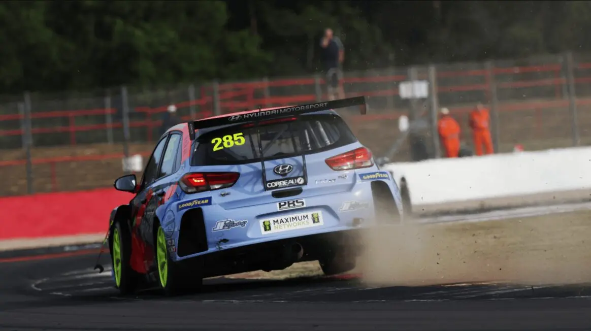 TCR UK | Rod McGovern riporta un tocco d’Irlanda sulla griglia del 2025