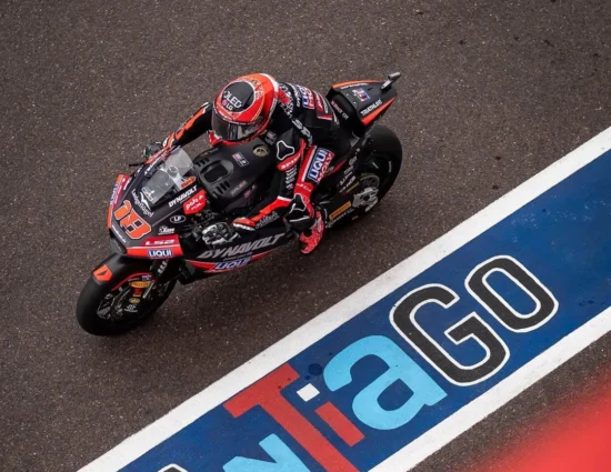 Moto2 | GP Argentina 2025, qualifiche: Gonzalez fa la pole e distrugge il record della pista. Impresa Escrig (4°), delude Canet