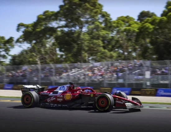F1 | GP Australia 2025, FP2: Leclerc va con la Ferrari, McLaren alle spalle. Hamilton 5°, Verstappen 7°, Antonelli 16°