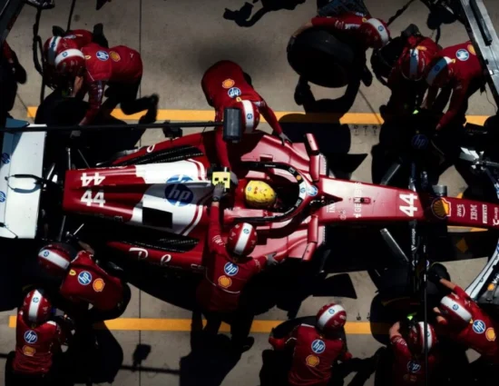 F1 | GP Cina 2025, incredibile: anche Hamilton a rischio squalifica per consumo del pattino del fondo