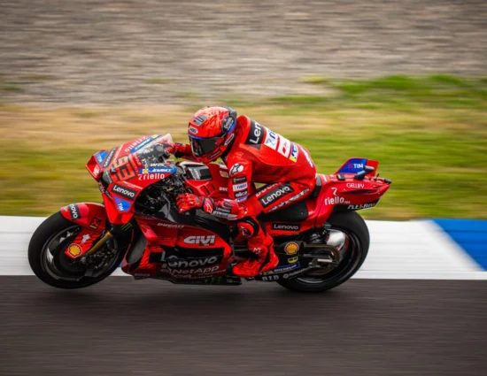 MotoGP | GP Americhe 2025, Practice: Marc Márquez domina in condizioni miste, seguono le Ducati VR46